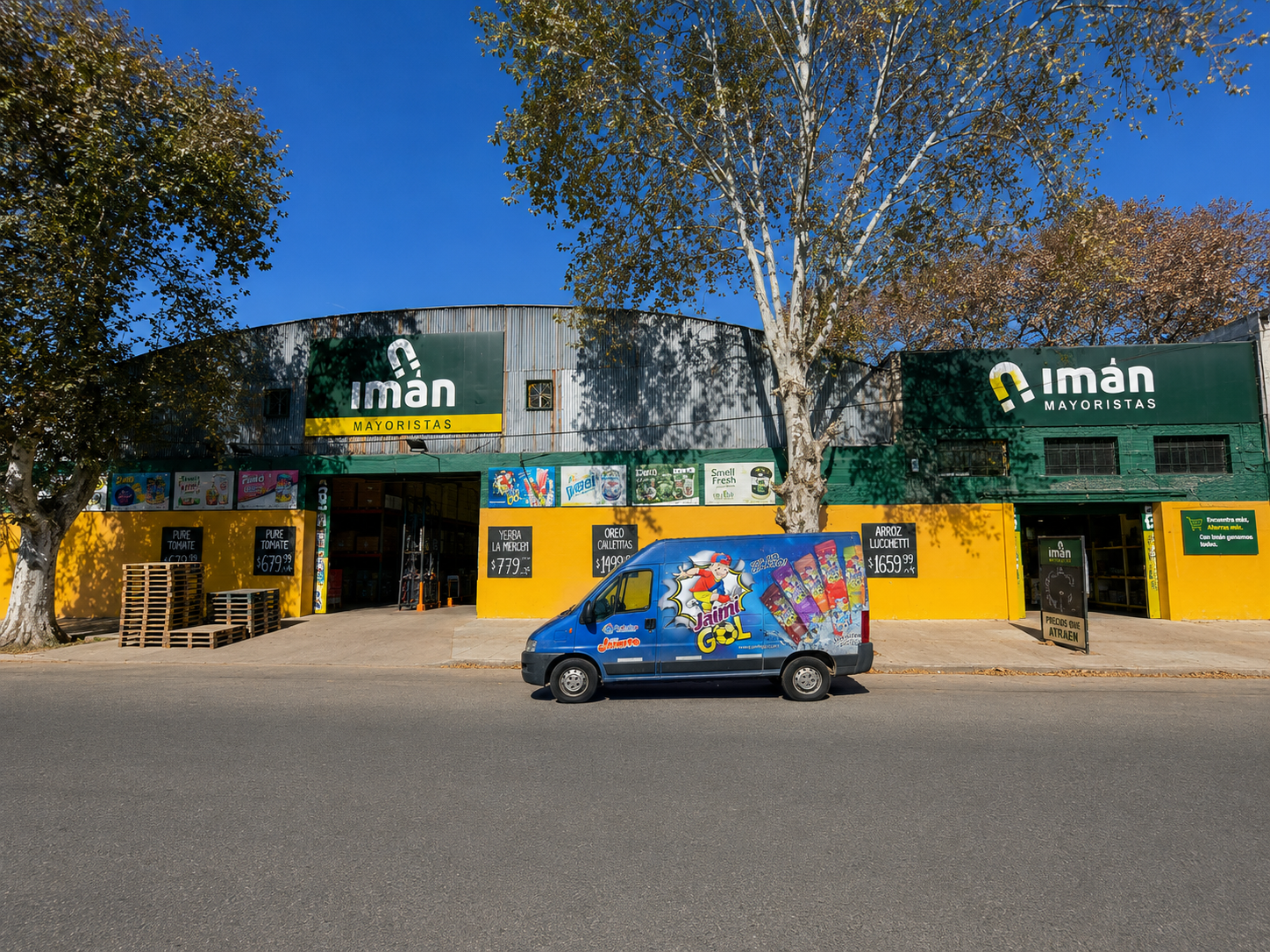 Frente del local de Imán Mayoristas